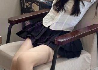 打破常规，打个伞也要在51.cg的链接下解渴！