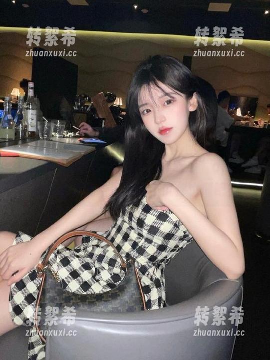 看似平静的“51吃瓜”app，其实藏着几重黑料我不说你也懂吧？