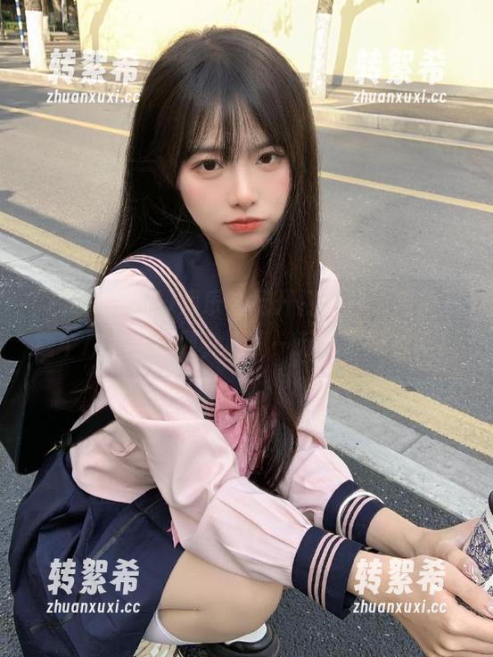 娱乐论坛开门迎客，随便下载个718吃瓜网，跟我一起吃喝玩乐吧！