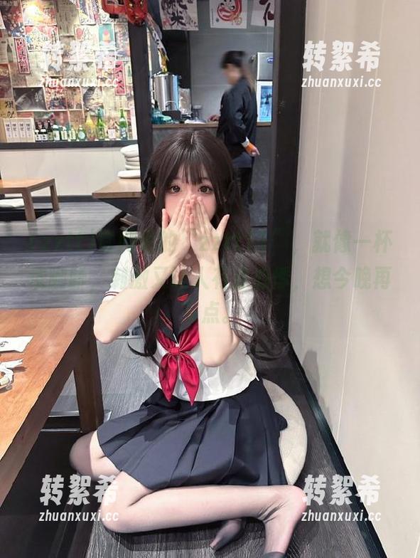 官网说的“zztt11”，就像一杯浓咖啡，刺激又让人有点心悸，想今晚再来点。