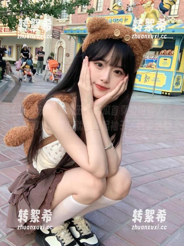 别说五一吃瓜首页的内容了，光是那封面图我就想撸起袖子，进去洗眼。