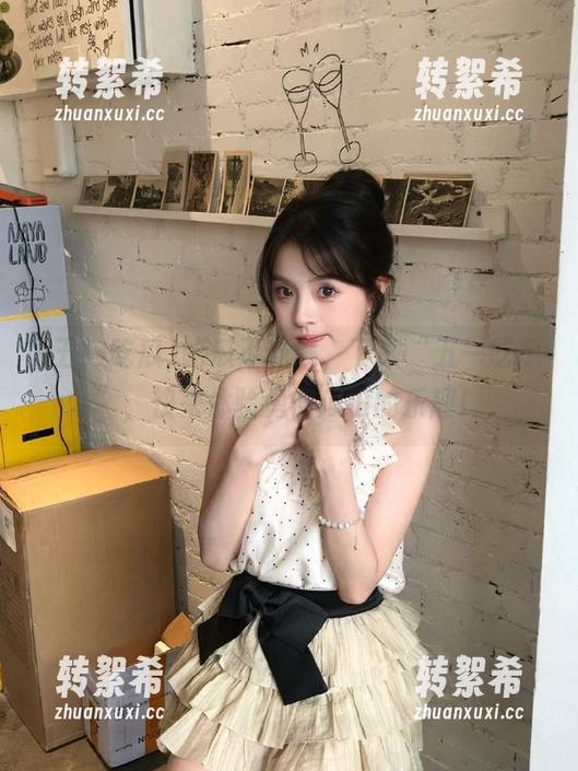 吃瓜不花钱，下载“五一吃瓜”，快来体验勇闯瓜田的乐趣！