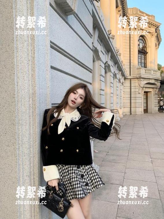 吃瓜网苹果版，今天的热门大瓜像极了我高中班会，乱又热闹！