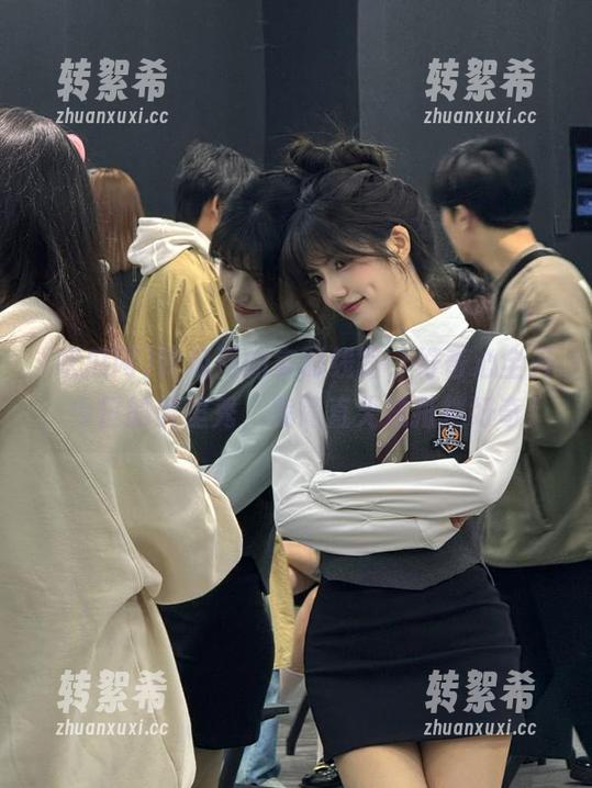 吃瓜网的实时线路，好奇心全开，今日的莫里秀，我简直无法抵挡好奇！