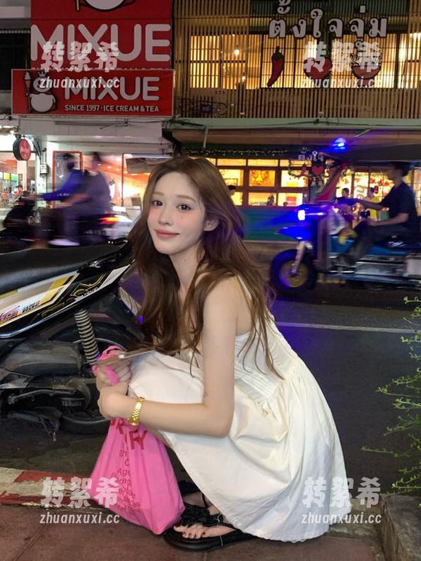 登录国产吃瓜后，在线评论区的“战场”上我永远是观众
