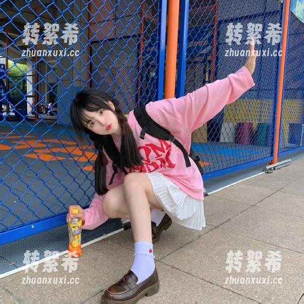 别犹豫，快登录海角吃瓜，开启你的网直播游乐场
