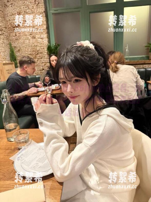 导航到166fun热点黑料：从新鲜八卦到老掉牙料，今天也要给我妈打电话说说！