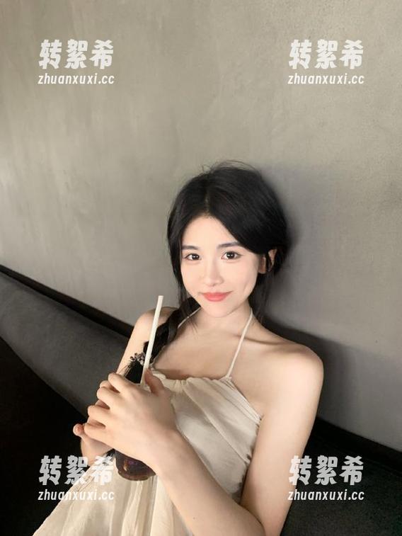网红们水深火热，我的吃瓜战斗与“网红黑料”免费提供的爆料同行，兴奋得不要不要的！