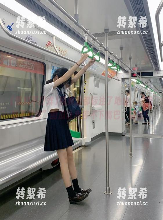 视频里都标注了地址，“黑料不打烊”的瓜让我停不下嘴巴，哈哈！