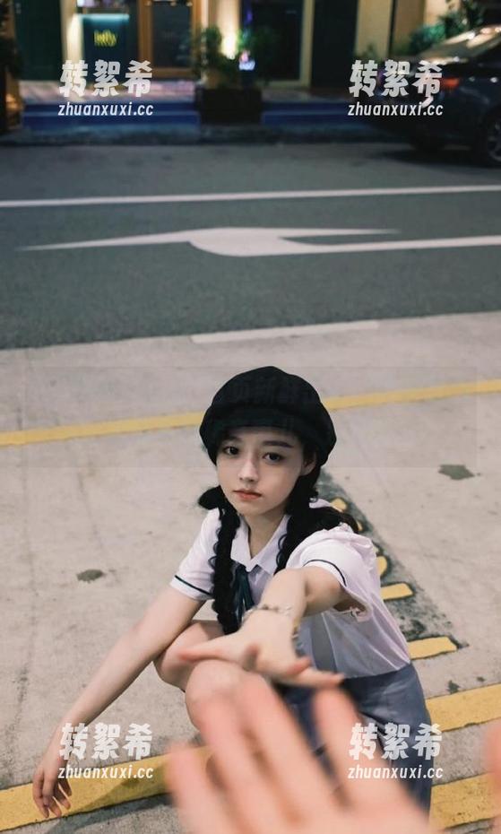 黑料吃瓜网站 首页新鲜出炉,黑料吃瓜网站给你各种稀奇事儿,别眨眼哦!