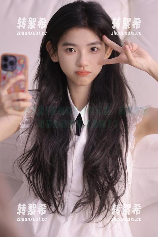 在线畅享黑料天堂，瓜田里蠕动着的秘密究竟是哪个？