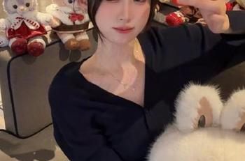 我插着耳机，黑料社在线的资源意外有点上头，得，准备好接受一波意想不到的“洗礼”！