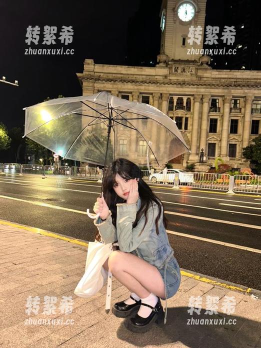 黑料网络的这网站简直让我吃瓜吃得上头了，剧透都不带喘气的，哈哈！