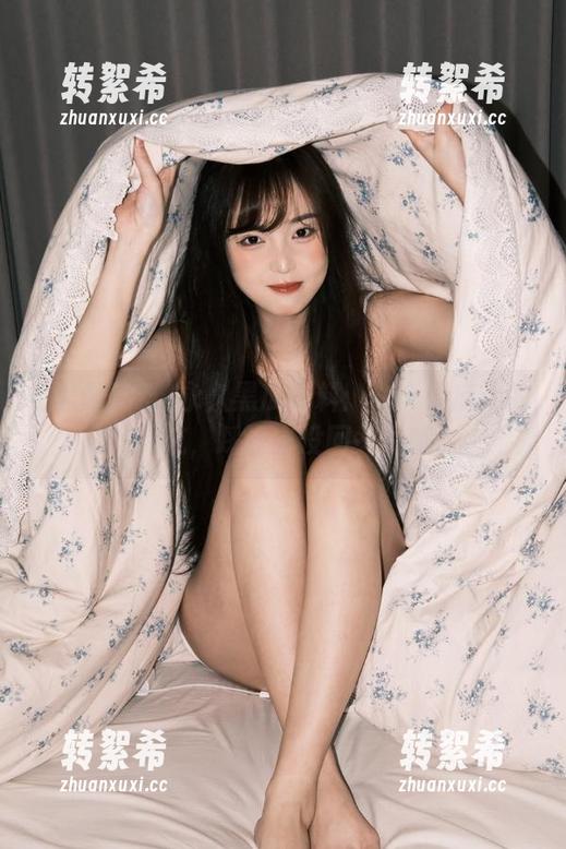 永久黑瓜吃料：一个无底线的八卦坑，踩进去没回头的哦。
