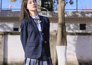 安卓黑瓜吃料，轻松获取八卦营养！